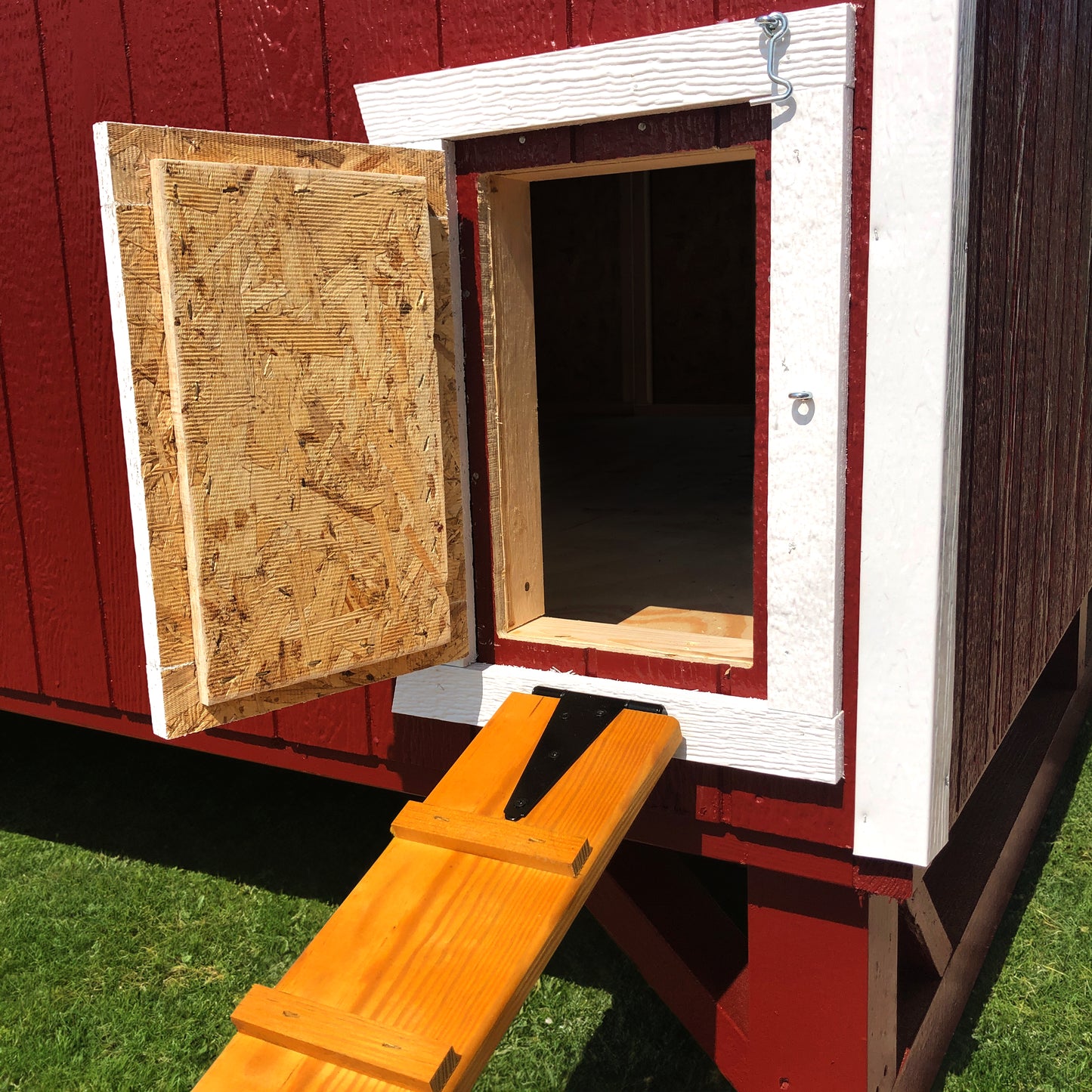 Gambrel Barn Coop